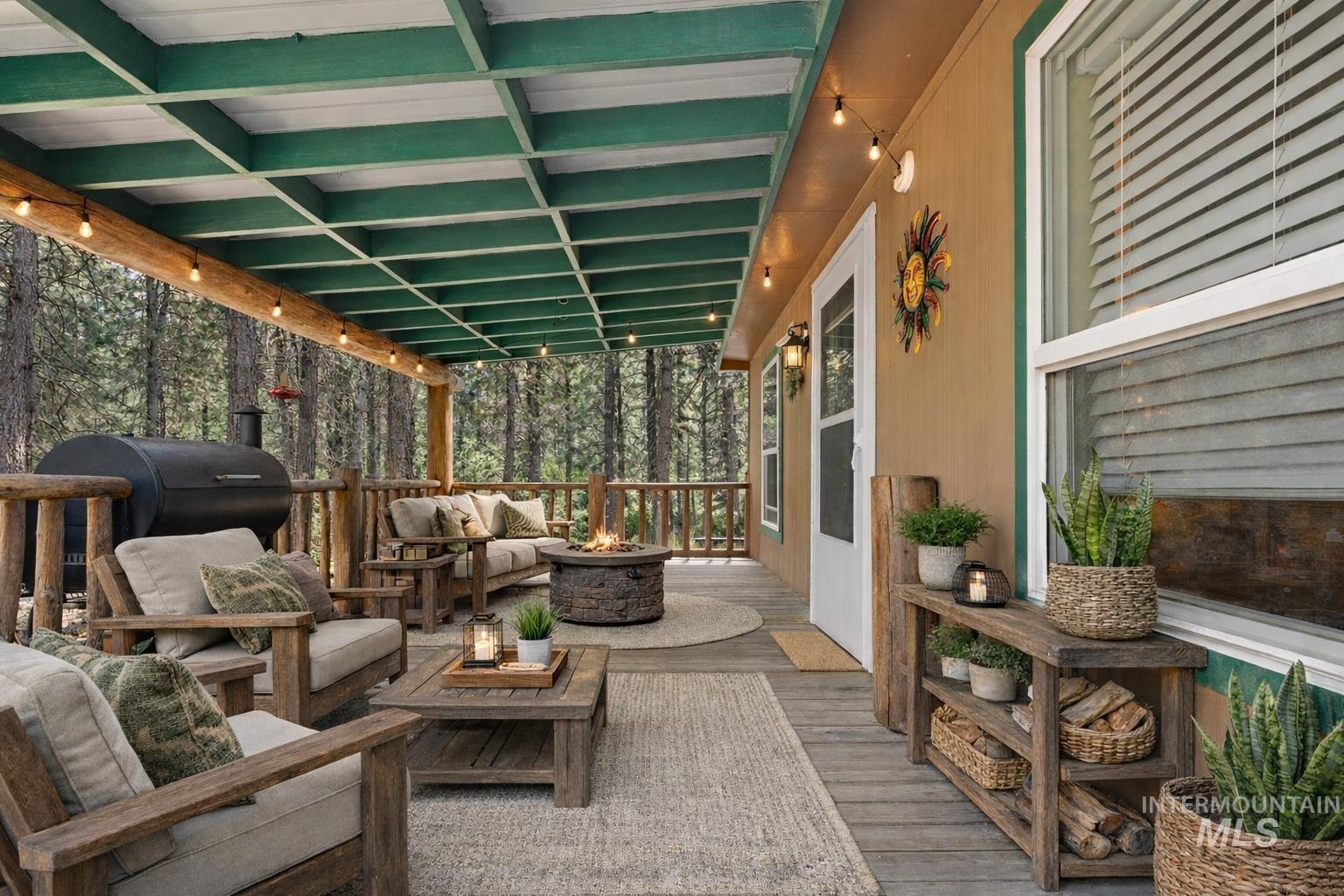 10 Cricket Rd, Garden Valley, Idaho 83622, 3 Bedrooms, 2 Bathrooms, Residential For Sale, Price $499,000,MLS 98961452