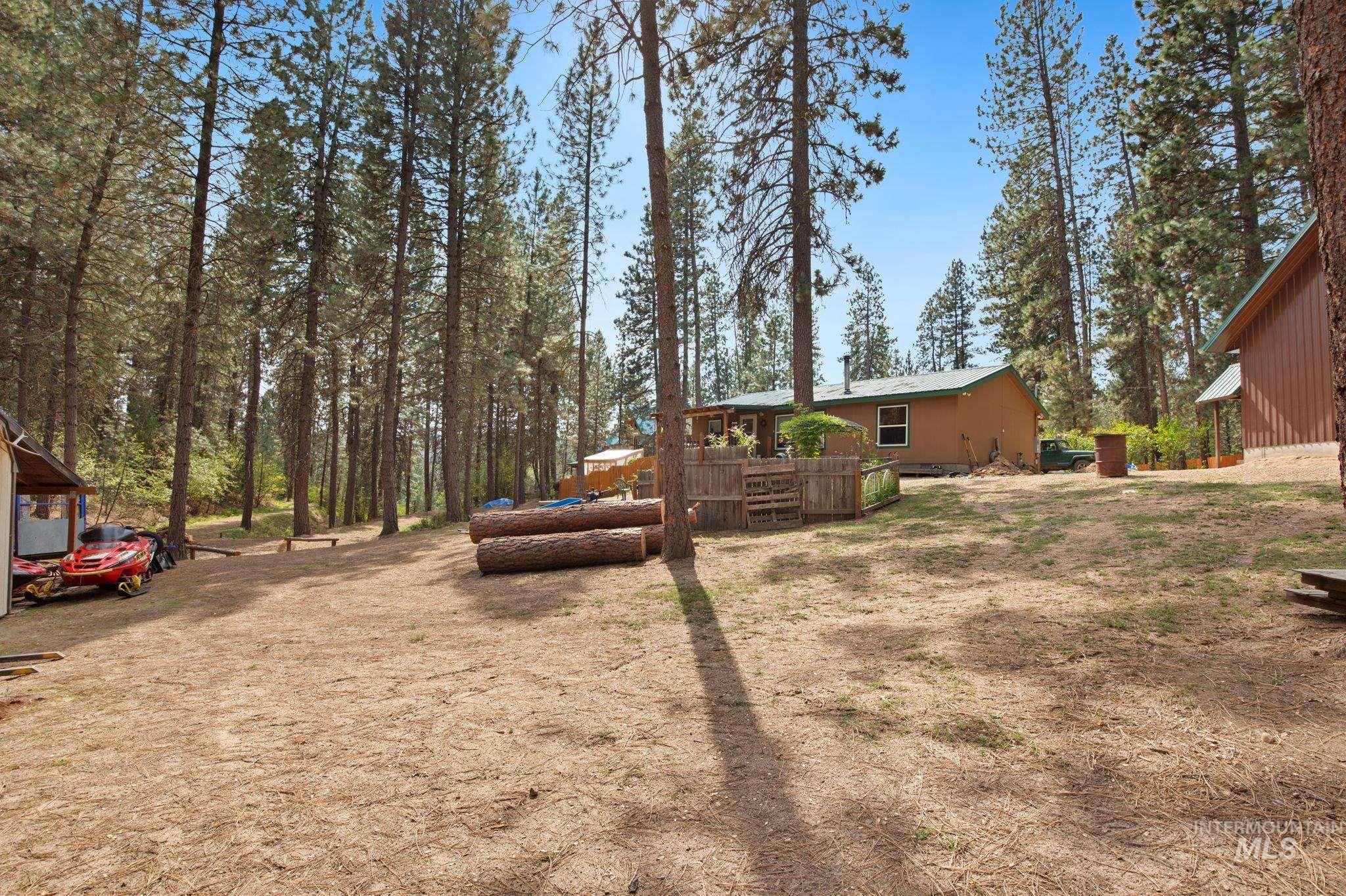 10 Cricket Rd, Garden Valley, Idaho 83622, 3 Bedrooms, 2 Bathrooms, Residential For Sale, Price $499,000,MLS 98961452