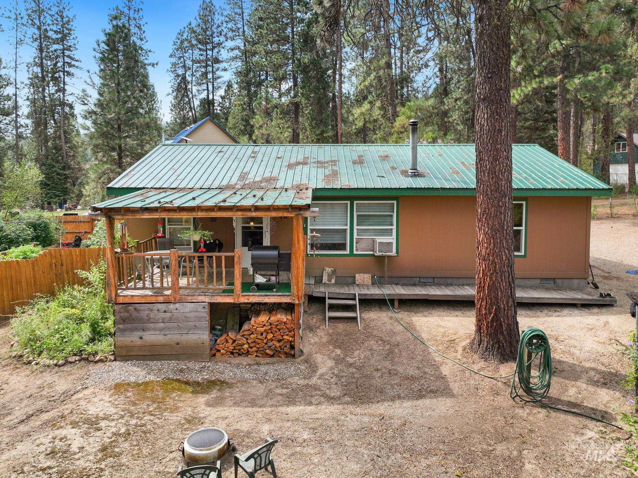 10 Cricket Rd, Garden Valley, Idaho 83622, 3 Bedrooms, 2 Bathrooms, Residential For Sale, Price $499,000,MLS 98961452