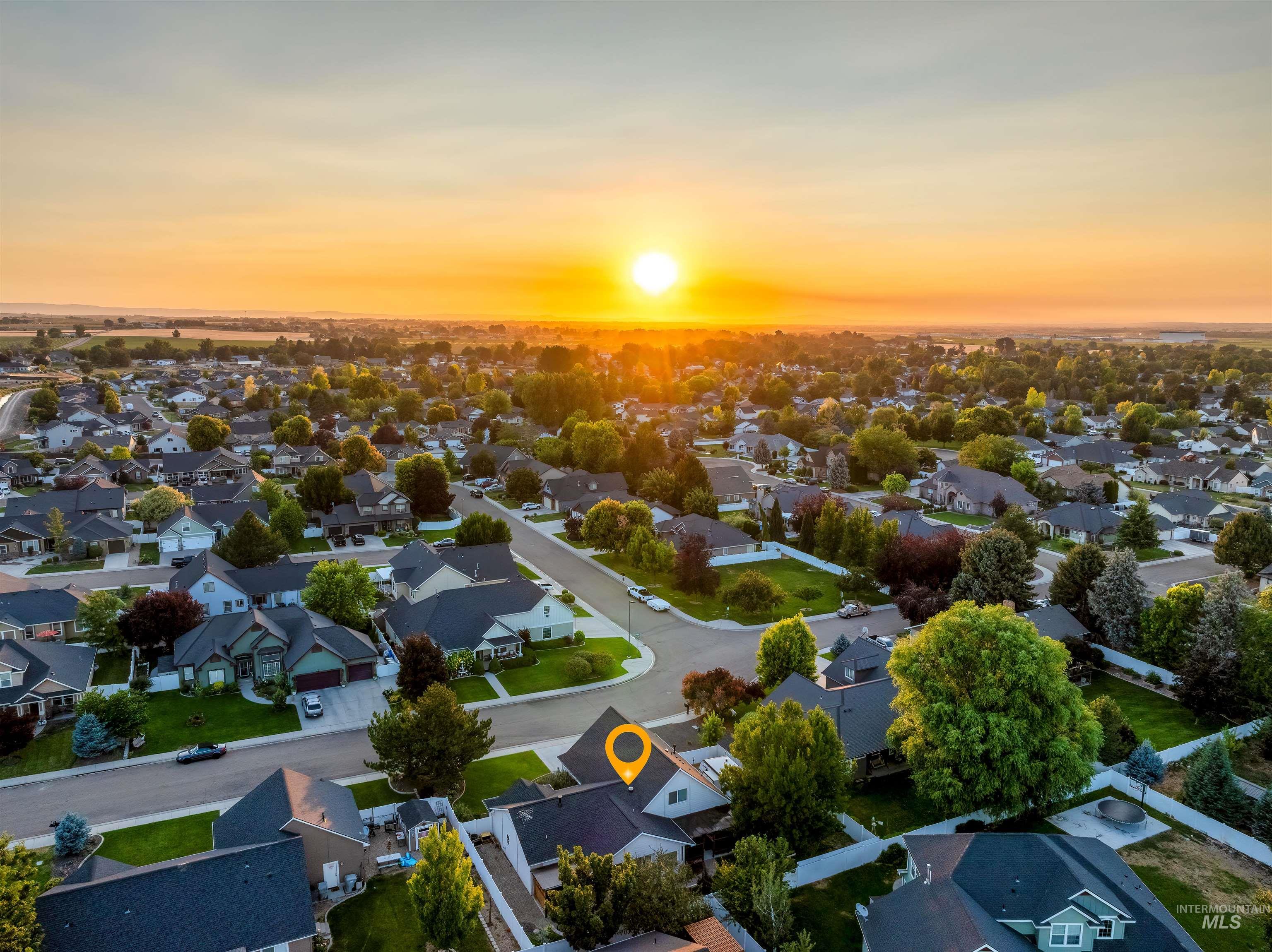 3509 Sunset Avenue, Caldwell, Idaho 83605, 4 Bedrooms, 3 Bathrooms, Residential For Sale, Price $539,900,MLS 98961460