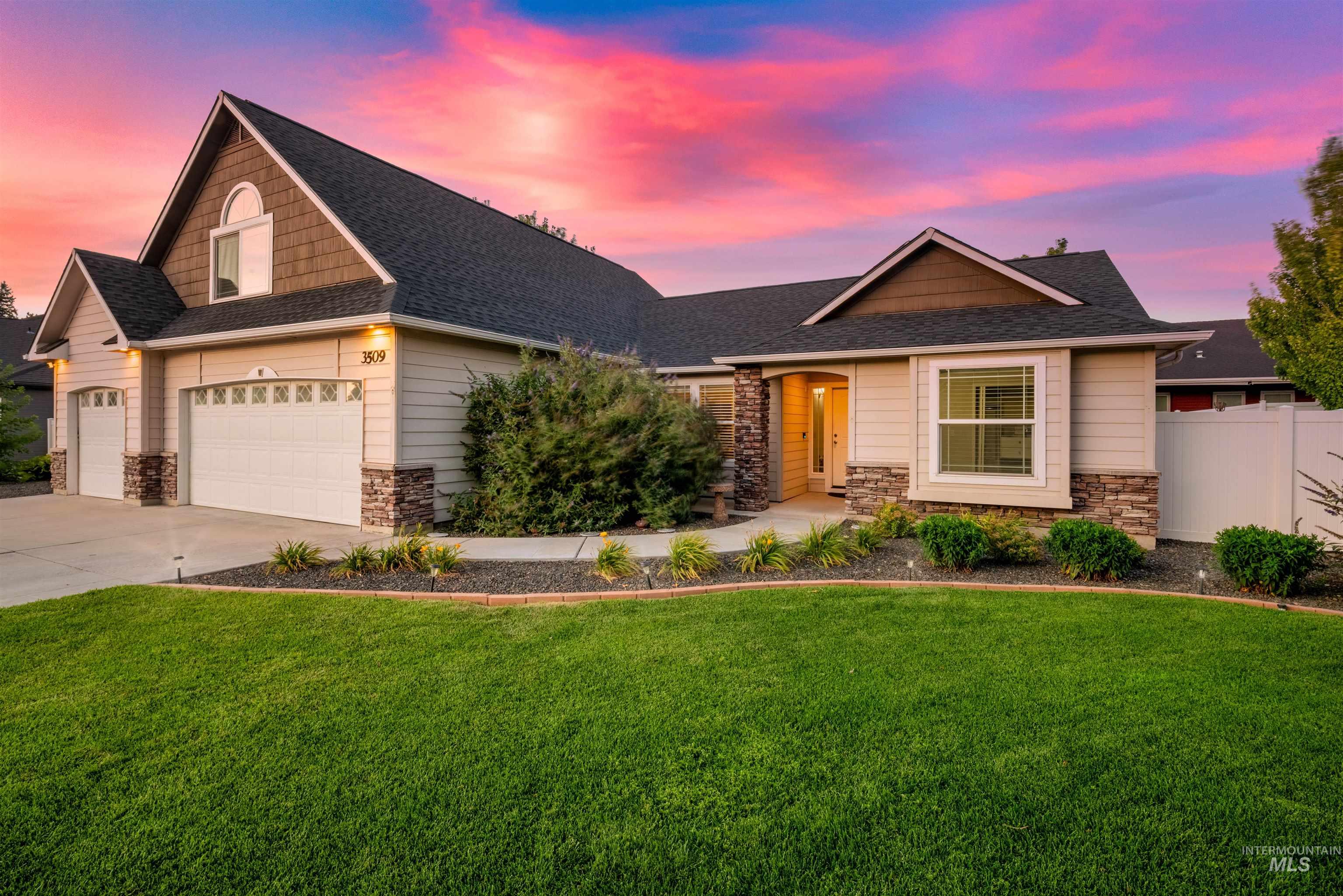 3509 Sunset Avenue, Caldwell, Idaho 83605, 4 Bedrooms, 3 Bathrooms, Residential For Sale, Price $539,900,MLS 98961460