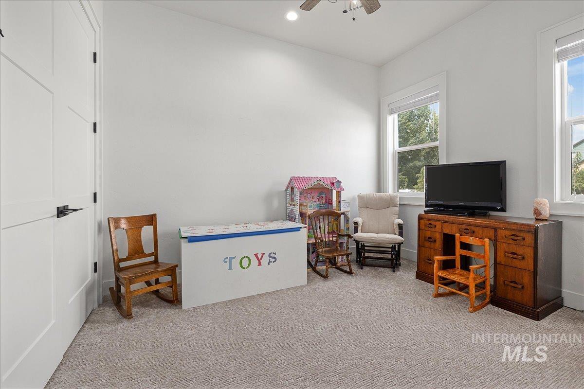 24301 Wanda Way, Middleton, Idaho 83644, 3 Bedrooms, 2 Bathrooms, Residential For Sale, Price $1,025,000,MLS 98961485