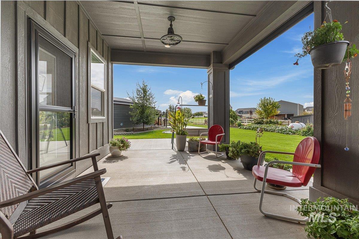 24301 Wanda Way, Middleton, Idaho 83644, 3 Bedrooms, 2 Bathrooms, Residential For Sale, Price $1,025,000,MLS 98961485