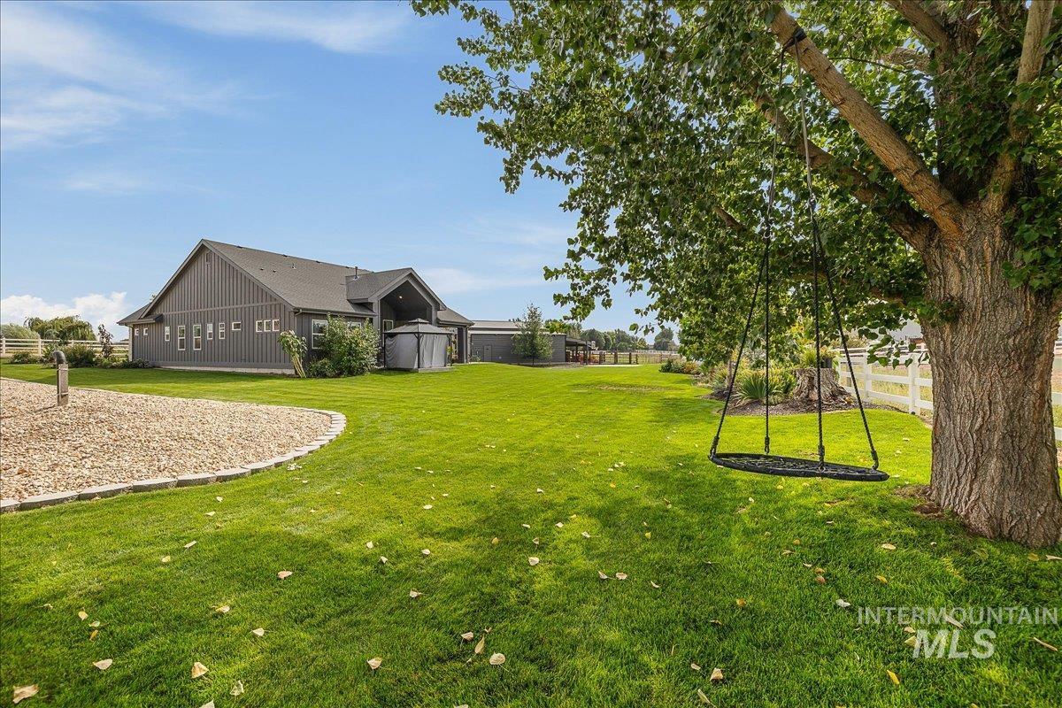 24301 Wanda Way, Middleton, Idaho 83644, 3 Bedrooms, 2 Bathrooms, Residential For Sale, Price $1,025,000,MLS 98961485