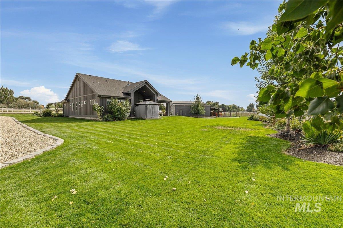 24301 Wanda Way, Middleton, Idaho 83644, 3 Bedrooms, 2 Bathrooms, Residential For Sale, Price $1,025,000,MLS 98961485