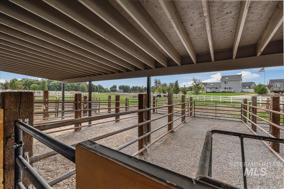 24301 Wanda Way, Middleton, Idaho 83644, 3 Bedrooms, 2 Bathrooms, Residential For Sale, Price $1,099,000,MLS 98961485