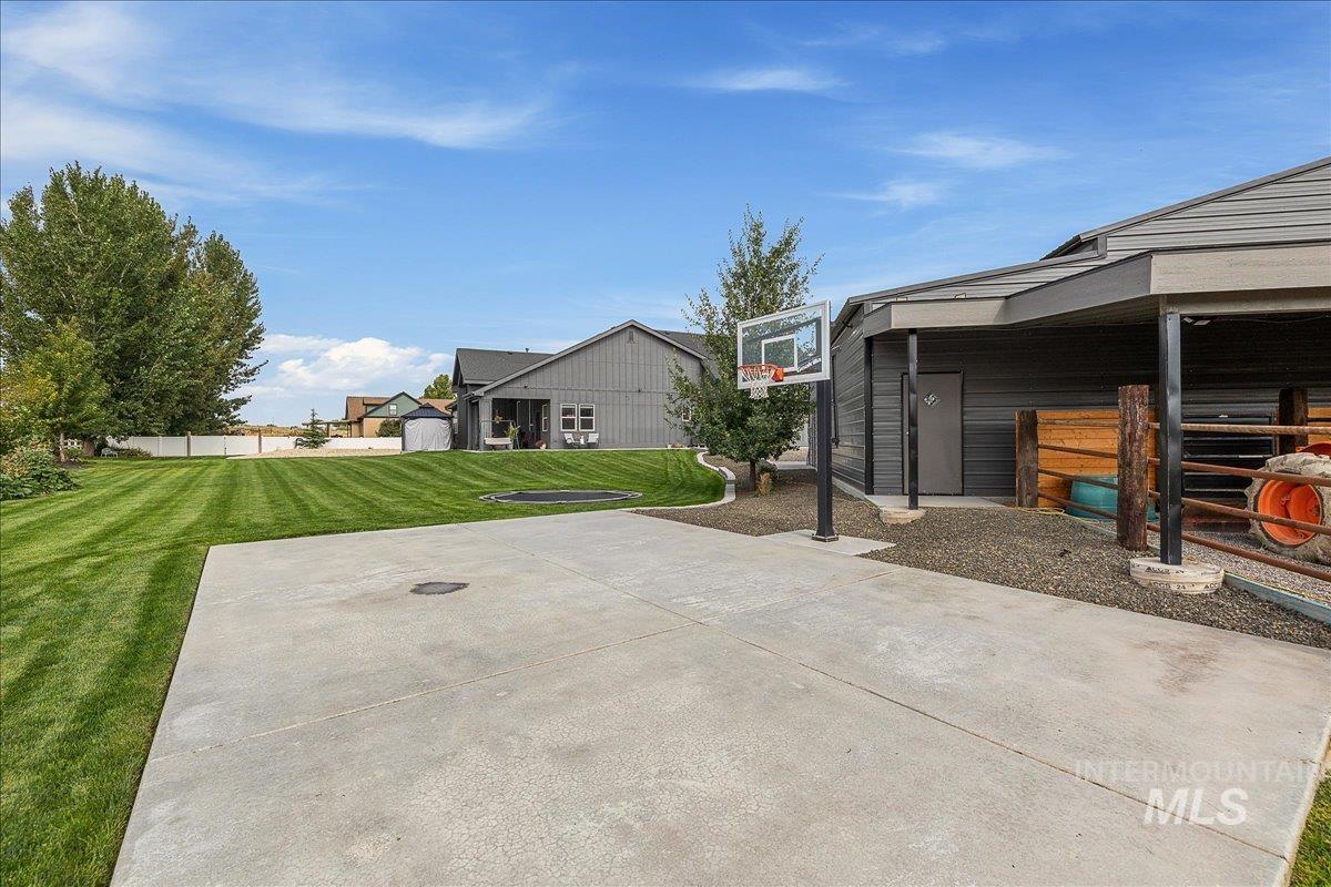 24301 Wanda Way, Middleton, Idaho 83644, 3 Bedrooms, 2 Bathrooms, Residential For Sale, Price $1,025,000,MLS 98961485