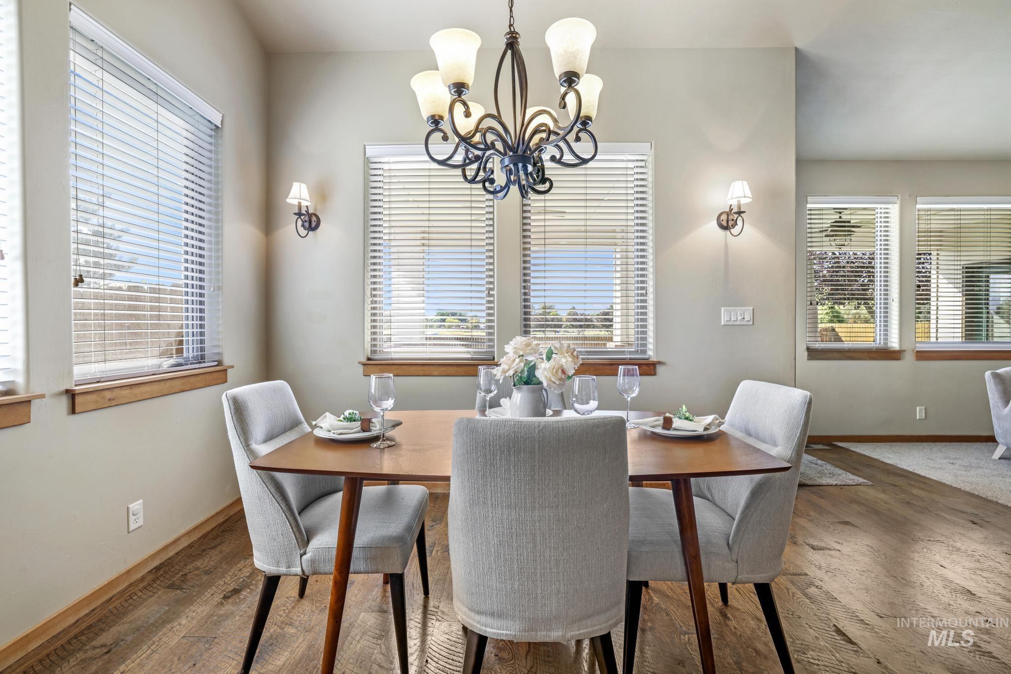 205 Edwards, Twin Falls, Idaho 83301, 3 Bedrooms, 3 Bathrooms, Residential For Sale, Price $554,900,MLS 98961489