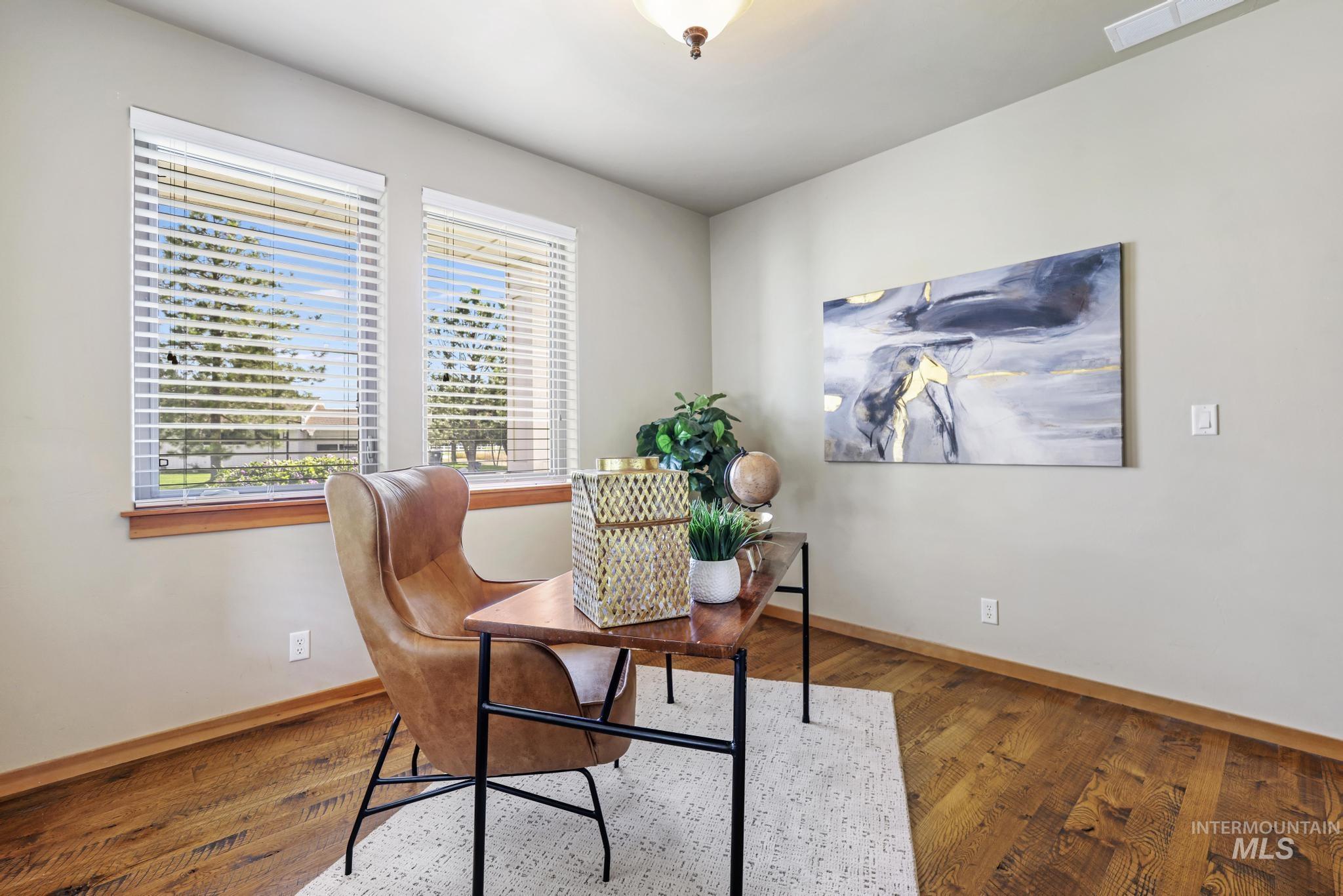 205 Edwards, Twin Falls, Idaho 83301, 3 Bedrooms, 3 Bathrooms, Residential For Sale, Price $554,900,MLS 98961489