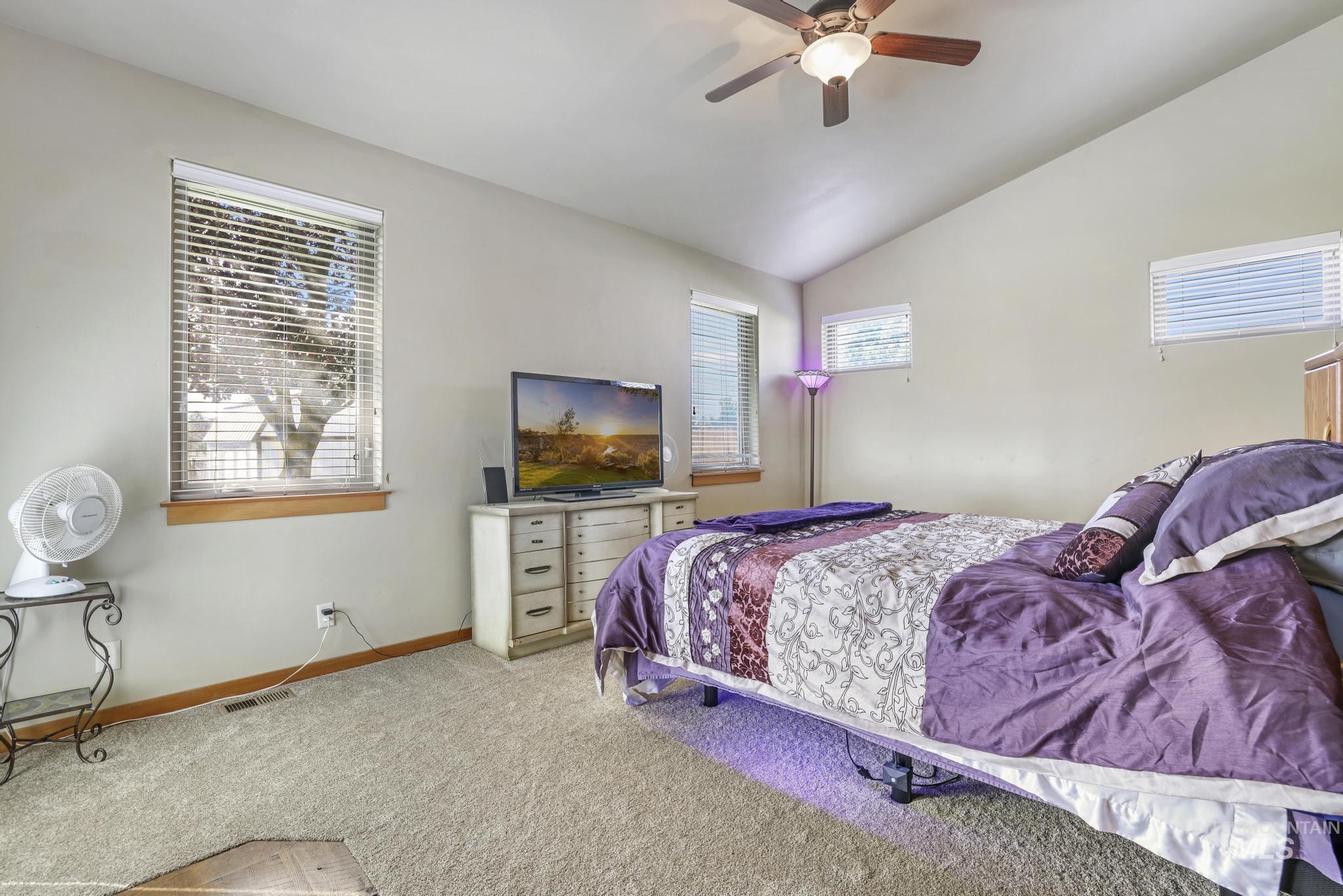 205 Edwards, Twin Falls, Idaho 83301, 3 Bedrooms, 3 Bathrooms, Residential For Sale, Price $554,900,MLS 98961489