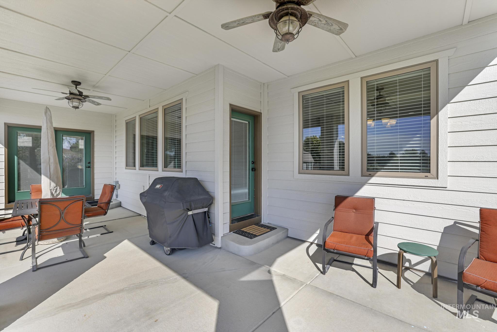 205 Edwards, Twin Falls, Idaho 83301, 3 Bedrooms, 3 Bathrooms, Residential For Sale, Price $554,900,MLS 98961489