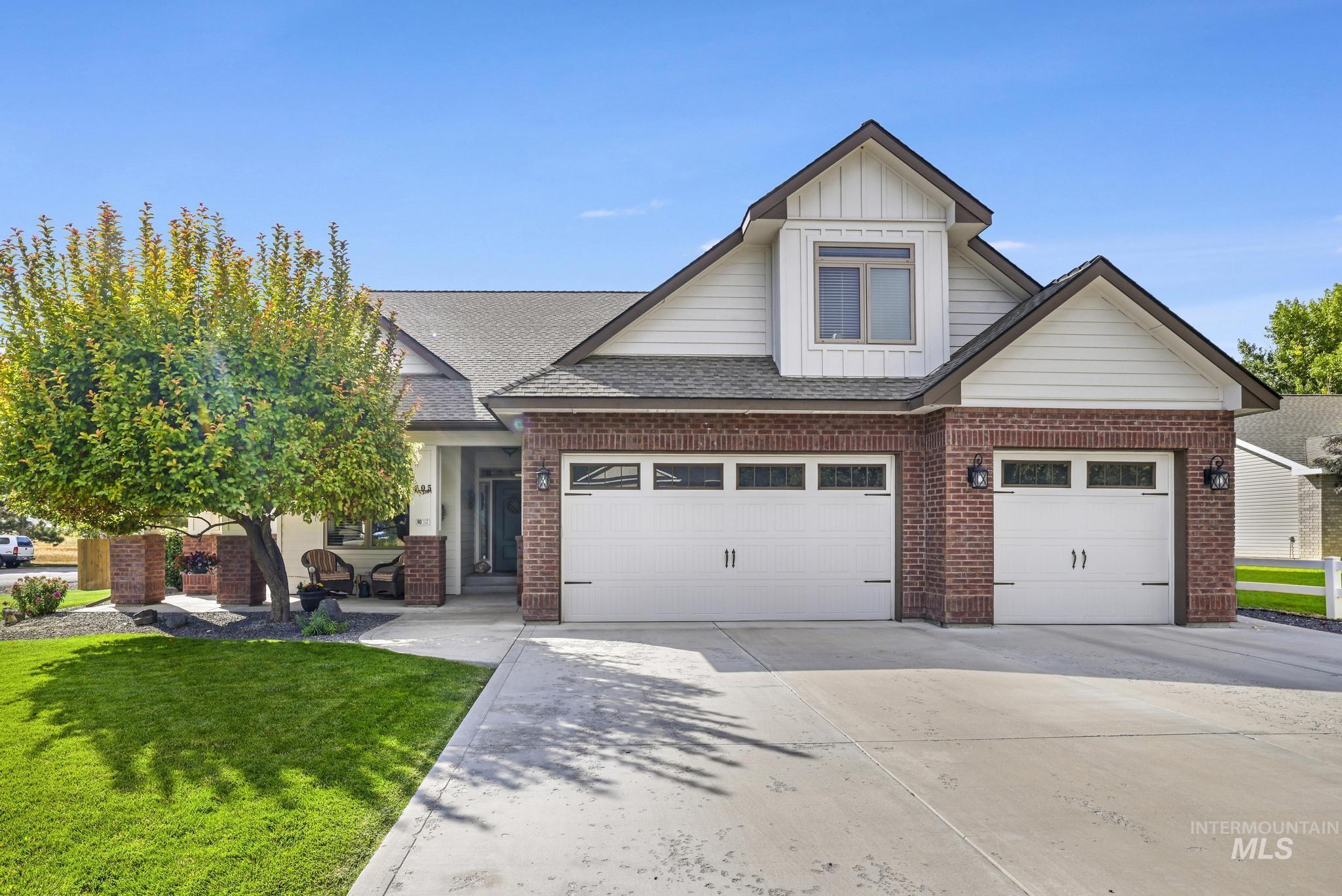 205 Edwards, Twin Falls, Idaho 83301, 3 Bedrooms, 3 Bathrooms, Residential For Sale, Price $554,900,MLS 98961489