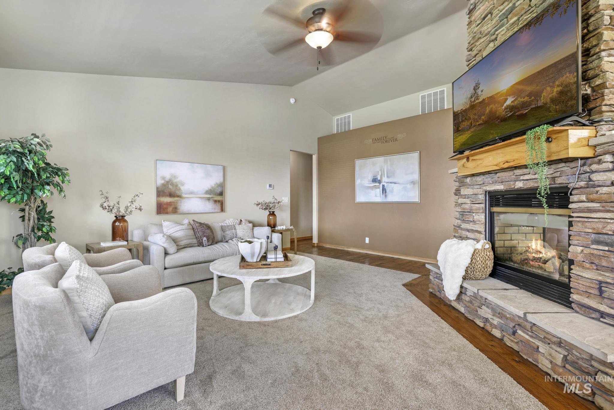 205 Edwards, Twin Falls, Idaho 83301, 3 Bedrooms, 3 Bathrooms, Residential For Sale, Price $554,900,MLS 98961489