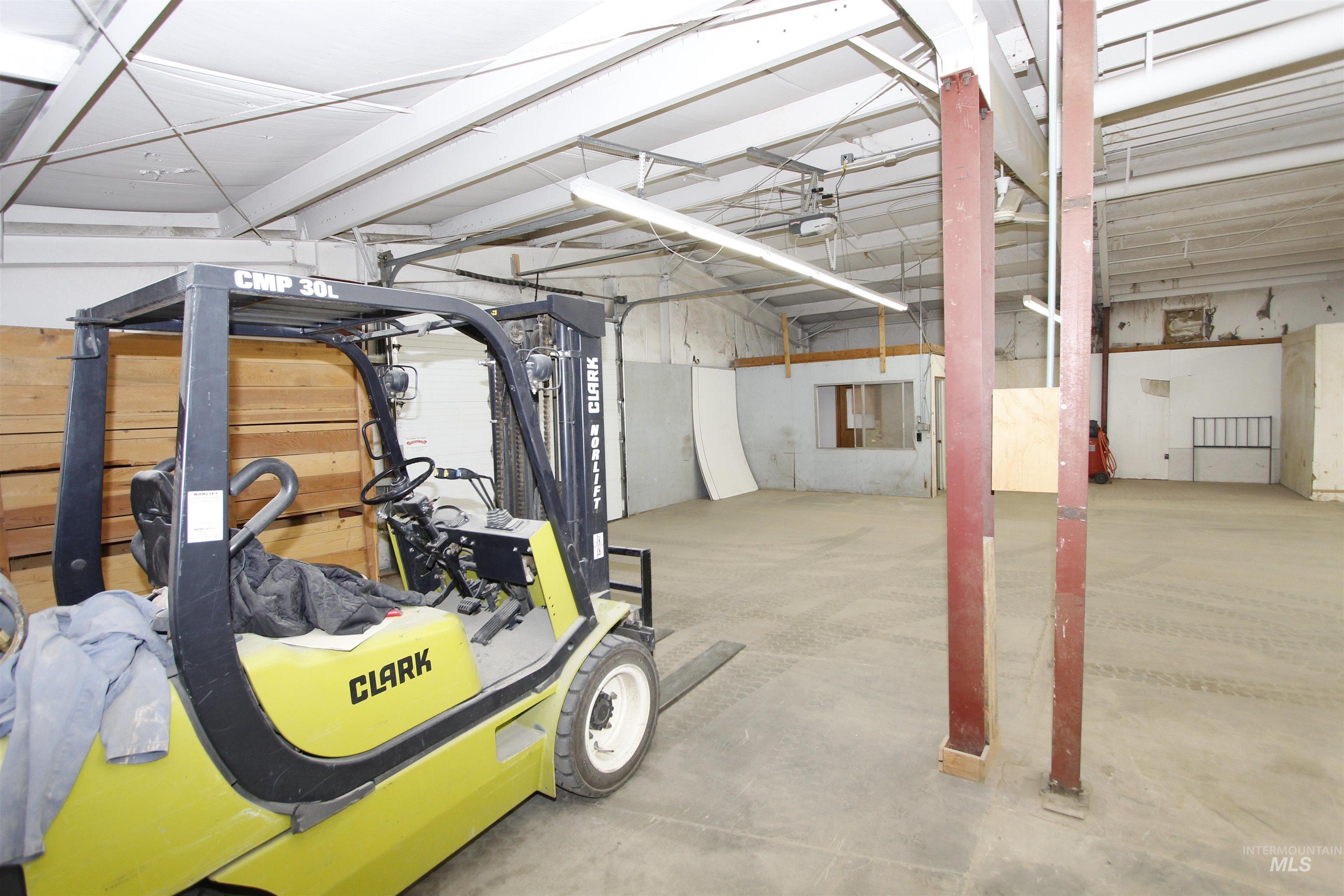 1482 & 1484 16th Ave, Clarkston, Washington 99403, Business/Commercial For Sale, Price $925,000, 98961503