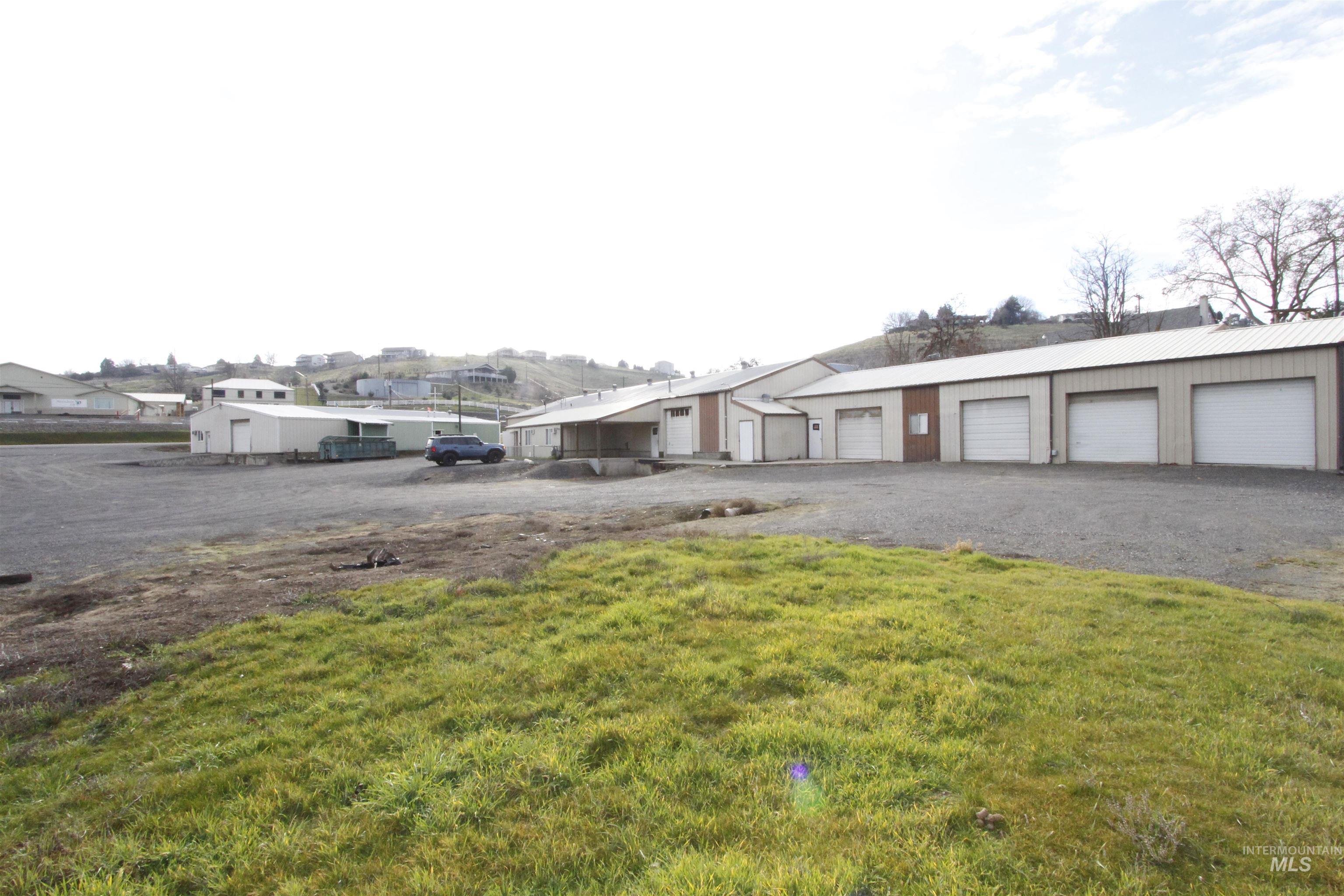 1482 & 1484 16th Ave, Clarkston, Washington 99403, Business/Commercial For Sale, Price $925,000, 98961503