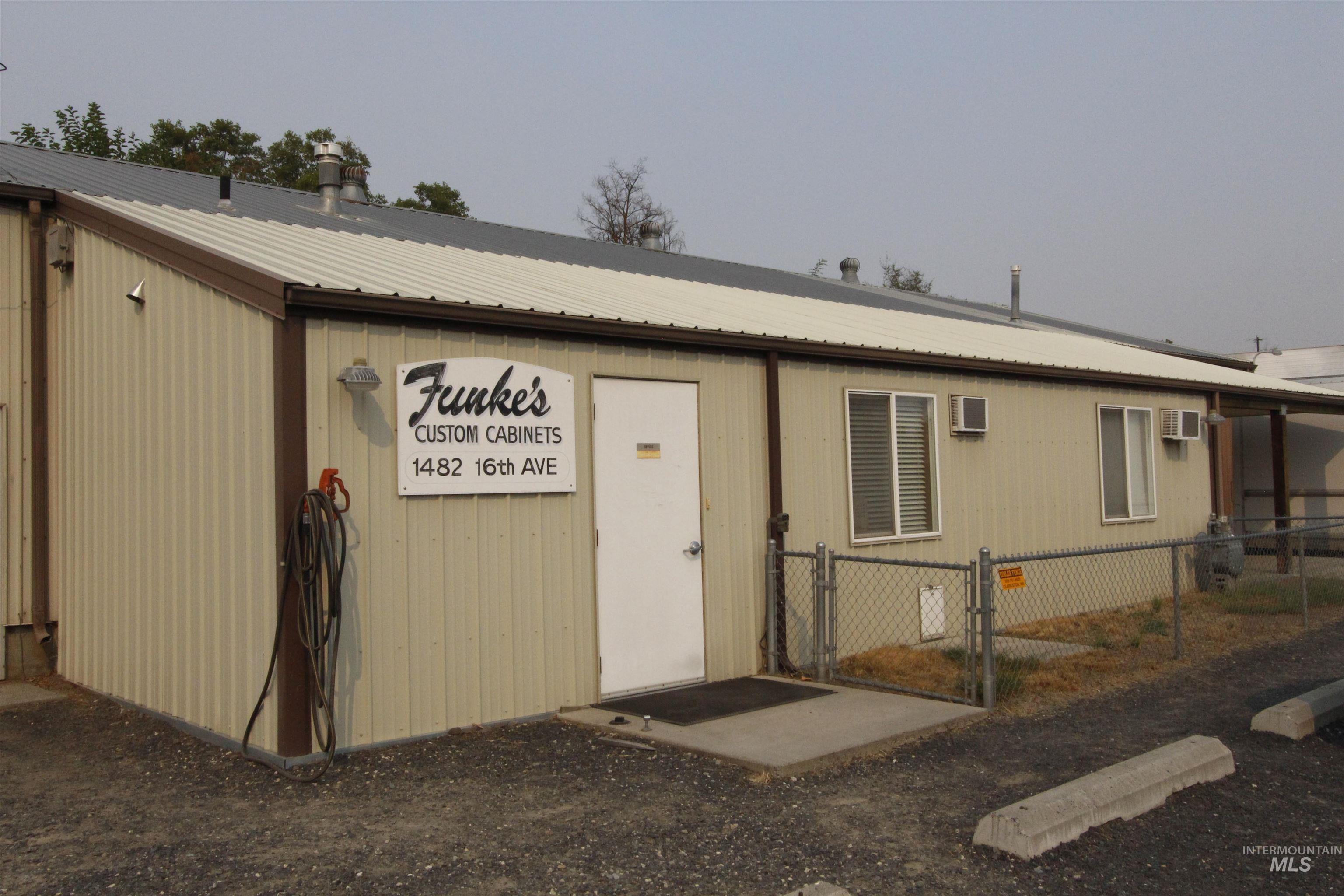 1482 & 1484 16th Ave, Clarkston, Washington 99403, Business/Commercial For Sale, Price $925,000,MLS 98961503