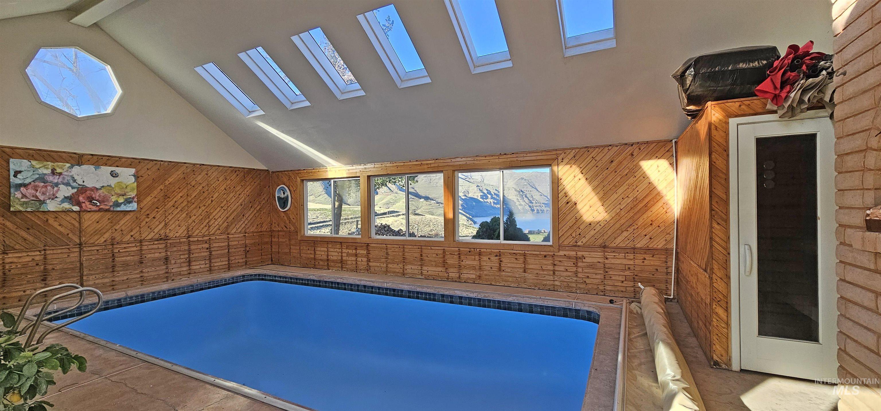 531 Silcott Road, Clarkston, Washington 99403, 3 Bedrooms, 2.5 Bathrooms, Residential For Sale, Price $1,500,000,MLS 98961508