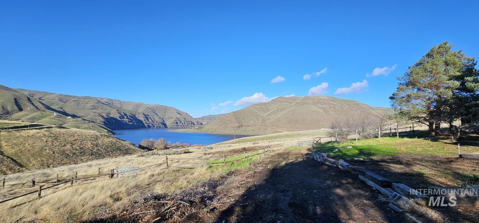 531 Silcott Road, Clarkston, Washington 99403, 3 Bedrooms, 2.5 Bathrooms, Residential For Sale, Price $1,500,000,MLS 98961508