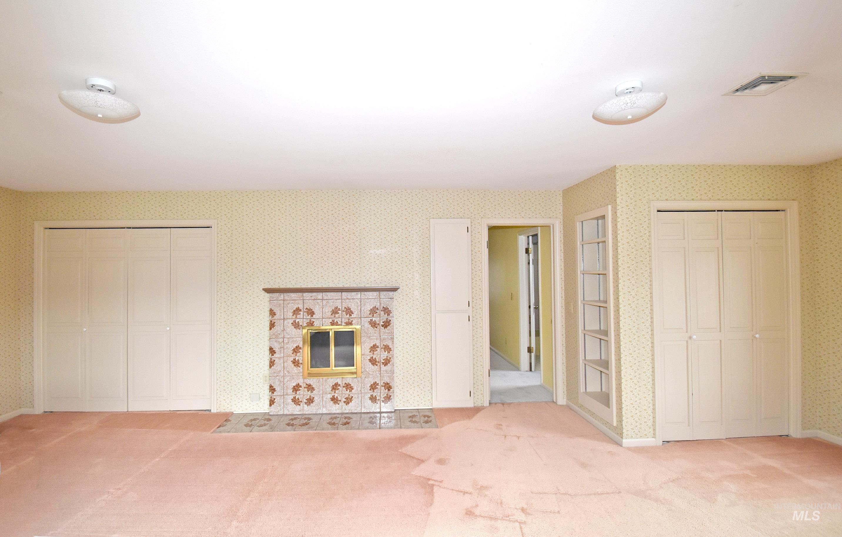 531 Silcott Road, Clarkston, Washington 99403, 3 Bedrooms, 2.5 Bathrooms, Residential For Sale, Price $995,000, 98961508