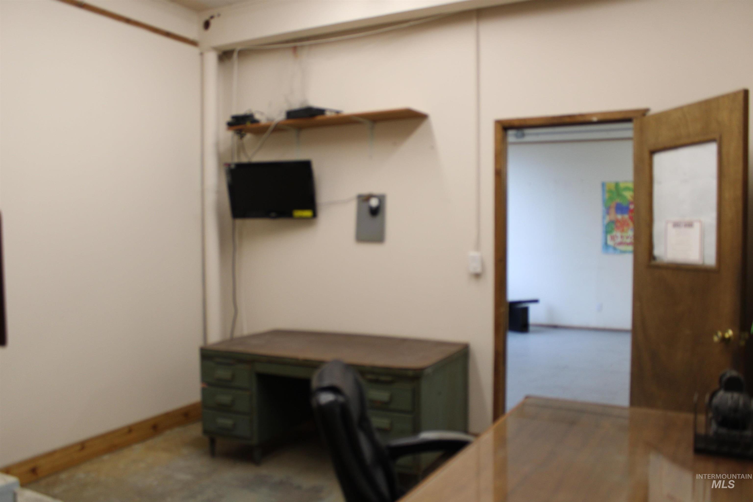 415 N Greenwood, Shoshone, Idaho 83352-5194, Business/Commercial For Sale, Price $800,000,MLS 98961510