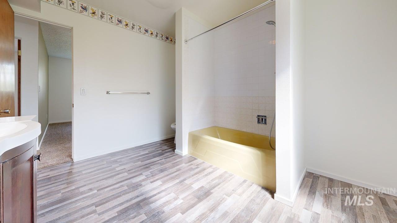 3403 Meadowlark Dr, Lewiston, Idaho 83501, 3 Bedrooms, 2 Bathrooms, Residential For Sale, Price $469,000,MLS 98961526