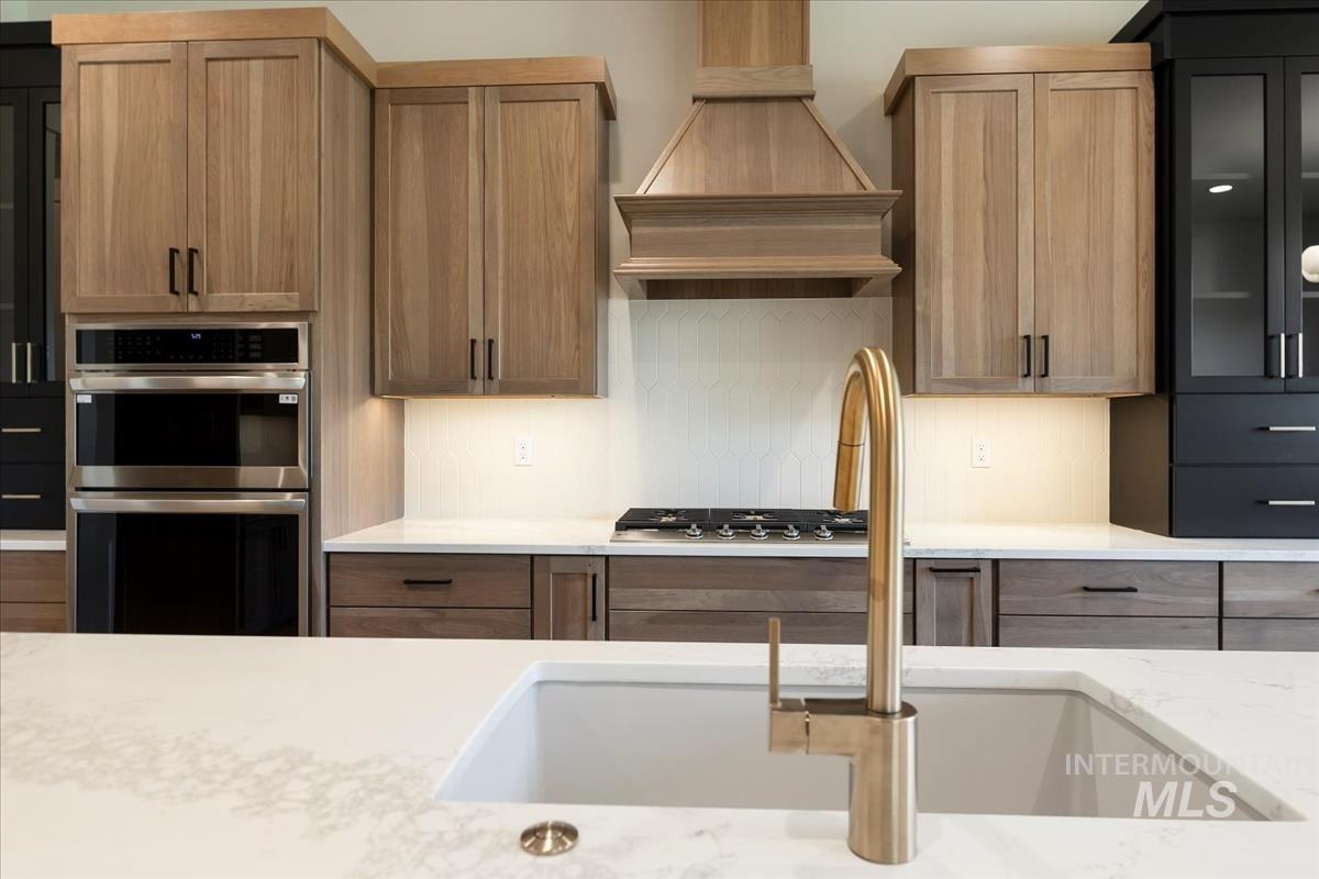 7168 E Chicken Hawk Loop, Nampa, Idaho 83686, 3 Bedrooms, 2.5 Bathrooms, Residential For Sale, Price $819,900,MLS 98961562