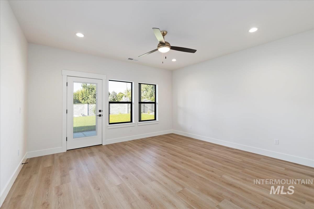 7168 E Chicken Hawk Loop, Nampa, Idaho 83686, 3 Bedrooms, 2.5 Bathrooms, Residential For Sale, Price $819,900,MLS 98961562