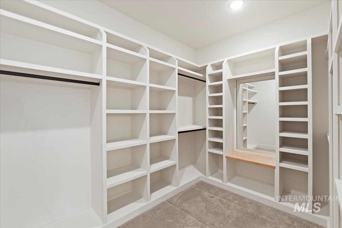 7168 E Chicken Hawk Loop, Nampa, Idaho 83686, 3 Bedrooms, 2.5 Bathrooms, Residential For Sale, Price $819,900,MLS 98961562