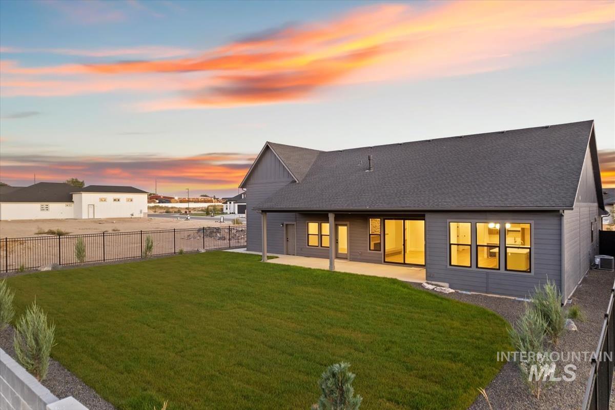 7168 E Chicken Hawk Loop, Nampa, Idaho 83686, 3 Bedrooms, 2.5 Bathrooms, Residential For Sale, Price $819,900,MLS 98961562