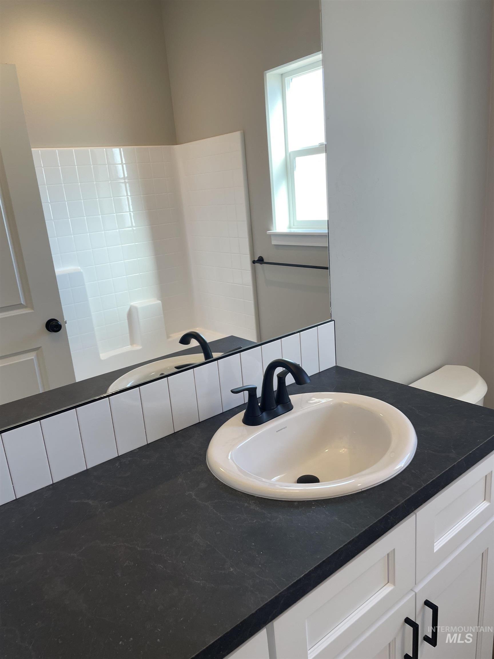 2036 Harrison St, Twin Falls, Idaho 83301, 3 Bedrooms, 2 Bathrooms, Residential For Sale, Price $379,900,MLS 98961577