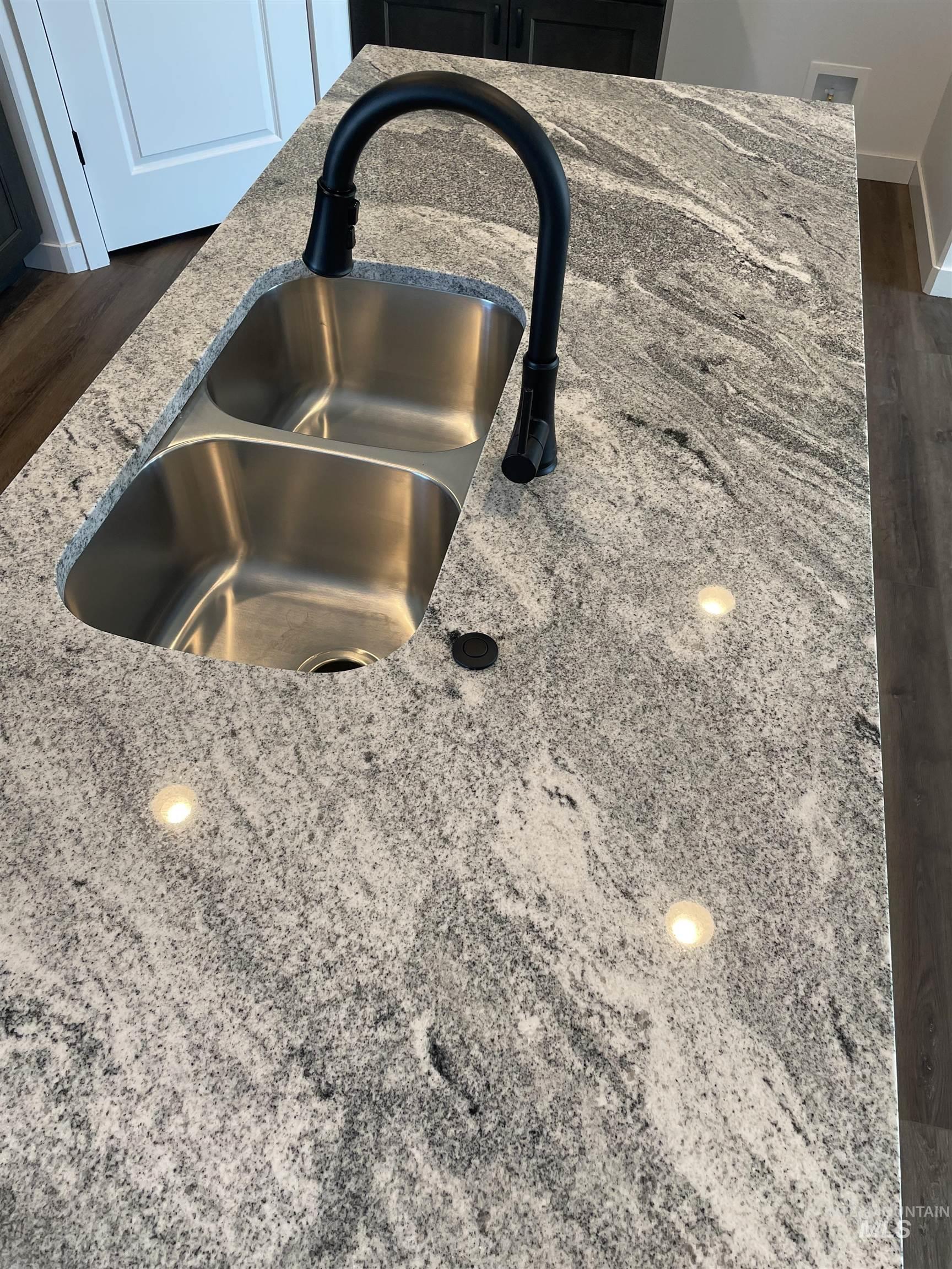 2022 Harrison St, Twin Falls, Idaho 83301, 3 Bedrooms, 2 Bathrooms, Residential For Sale, Price $379,900,MLS 98961581