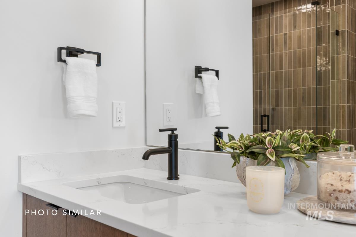 55 E State St, Eagle, Idaho 83616, 2 Bedrooms, 2 Bathrooms, Residential For Sale, Price $848,000, 98961599