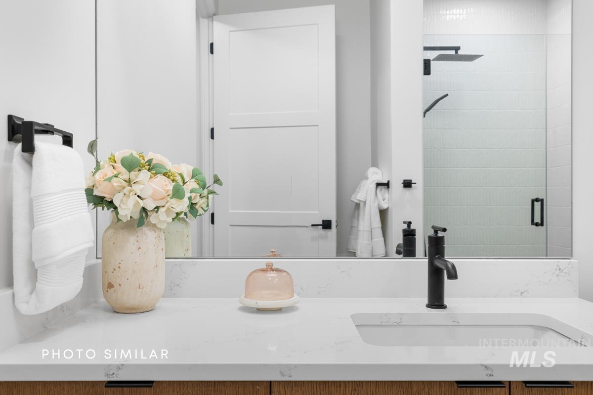 55 E State St, Eagle, Idaho 83616, 2 Bedrooms, 2 Bathrooms, Residential For Sale, Price $848,000, 98961599