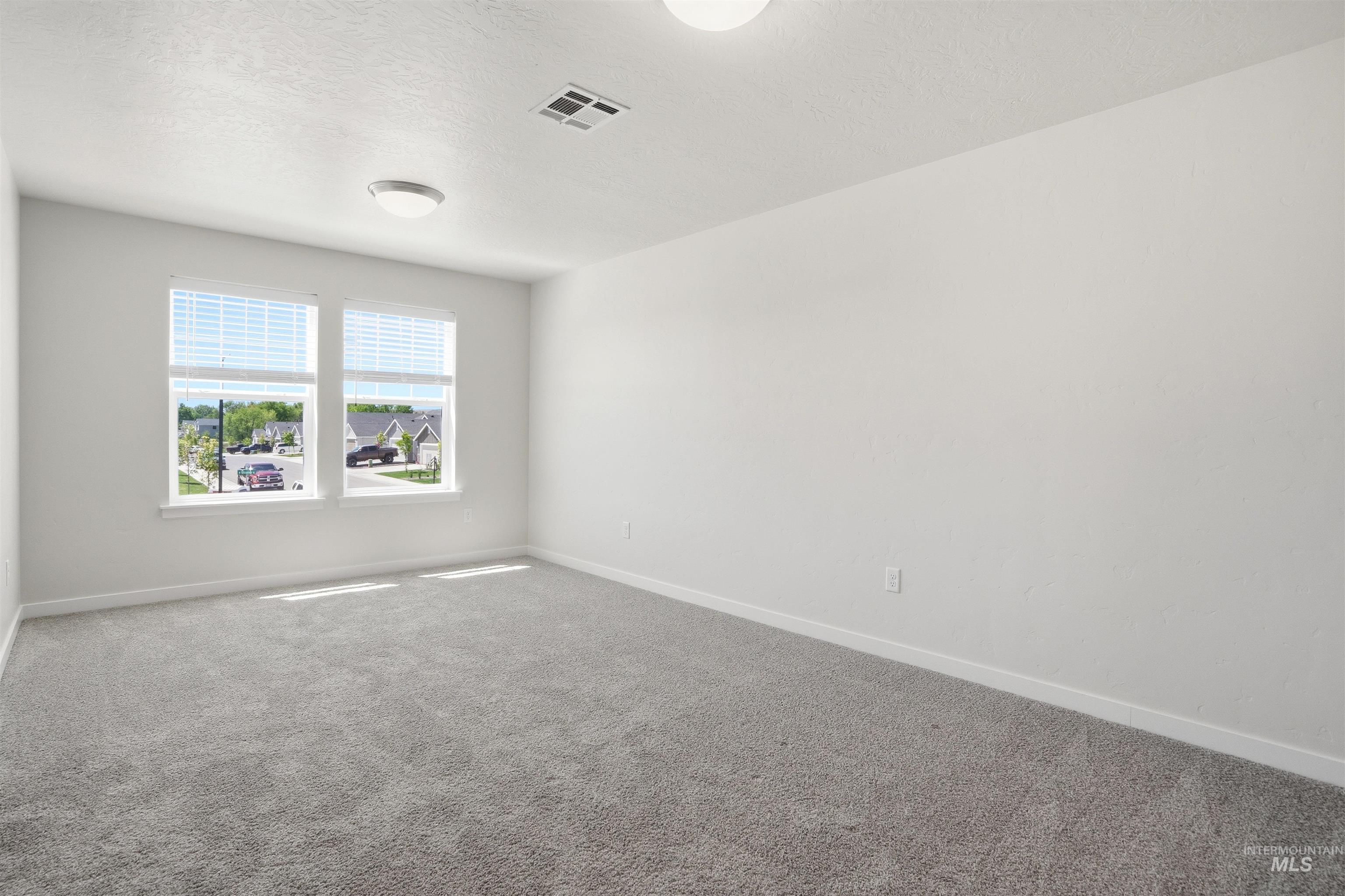 338 W Omphale St., Kuna, Idaho 83634, 5 Bedrooms, 3 Bathrooms, Residential For Sale, Price $524,990,MLS 98961602