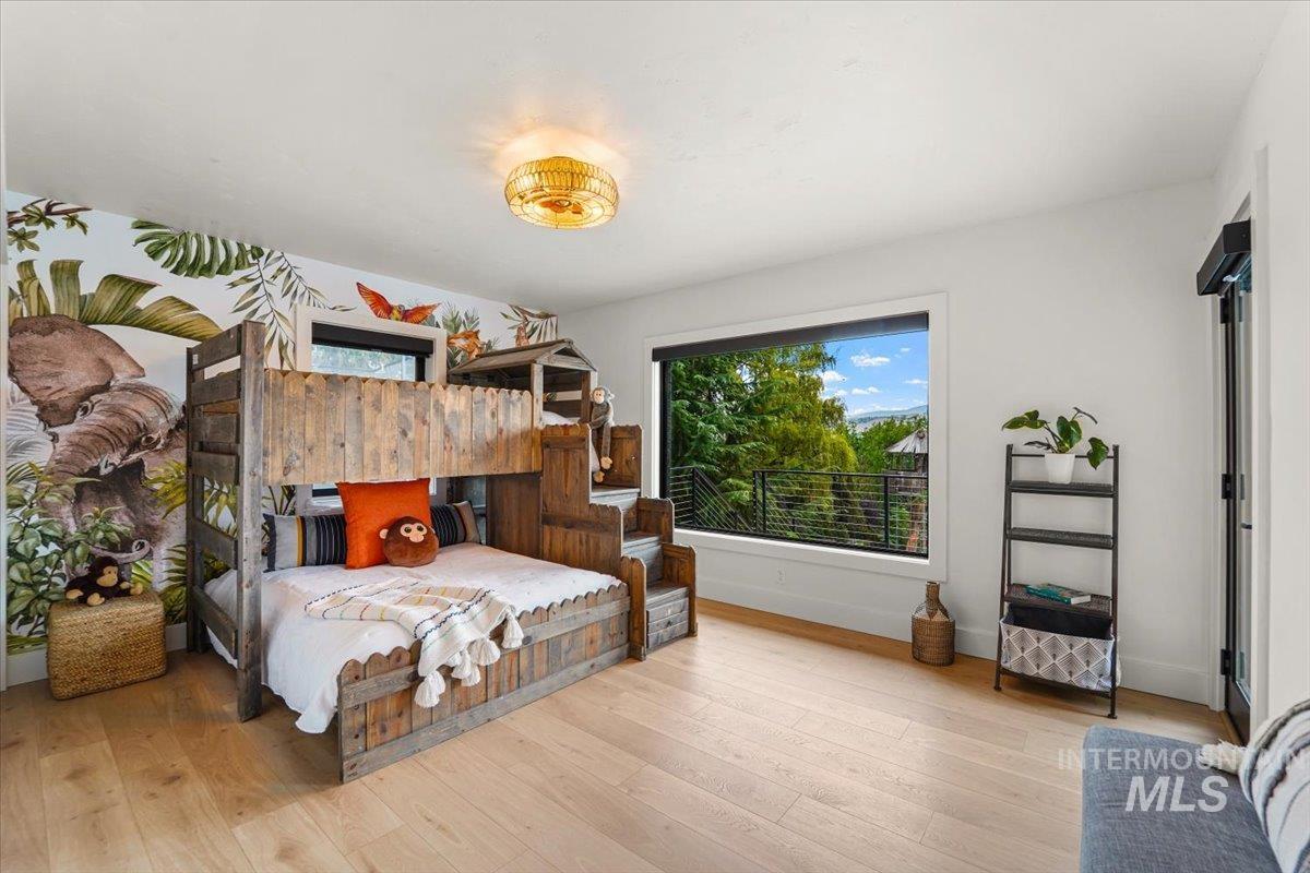 3200 N Mountain View Dr, Boise, Idaho 83704-4635, 5 Bedrooms, 5 Bathrooms, Residential For Sale, Price $2,145,000,MLS 98961608