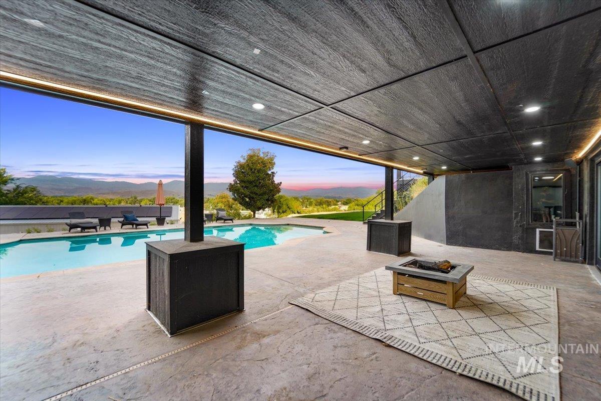 3200 N Mountain View Dr, Boise, Idaho 83704-4635, 5 Bedrooms, 5 Bathrooms, Residential For Sale, Price $2,145,000,MLS 98961608