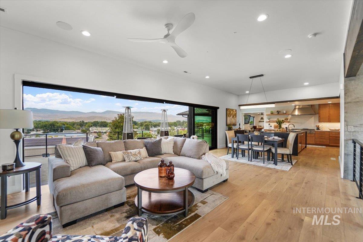 3200 N Mountain View Dr, Boise, Idaho 83704-4635, 5 Bedrooms, 5 Bathrooms, Residential For Sale, Price $2,145,000,MLS 98961608