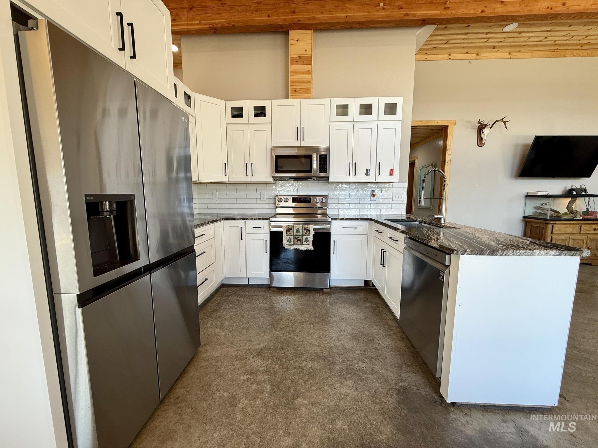 929 Mt. Idaho Grade Rd, Grangeville, Idaho 83530, 4 Bedrooms, 2 Bathrooms, Residential For Sale, Price $839,000, 98961614
