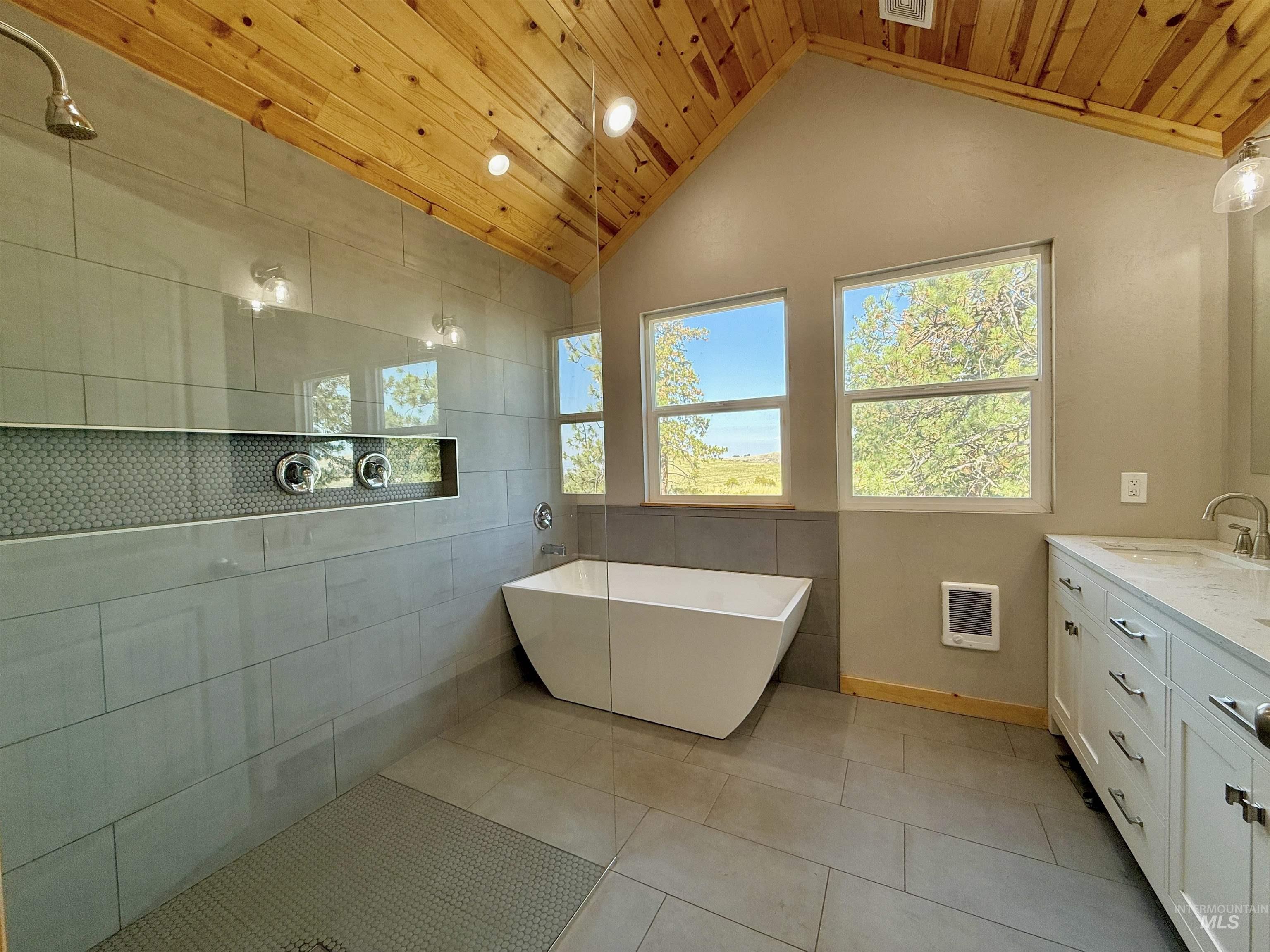 929 Mt. Idaho Grade Rd, Grangeville, Idaho 83530, 4 Bedrooms, 2 Bathrooms, Residential For Sale, Price $839,000, 98961614