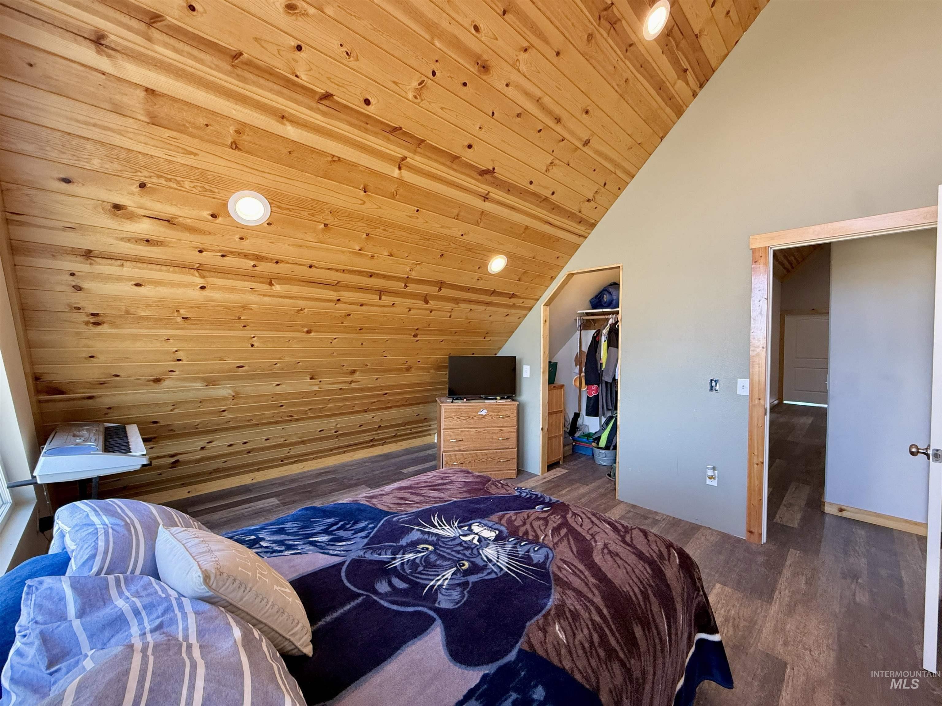 929 Mt. Idaho Grade Rd, Grangeville, Idaho 83530, 4 Bedrooms, 2 Bathrooms, Residential For Sale, Price $839,000, 98961614