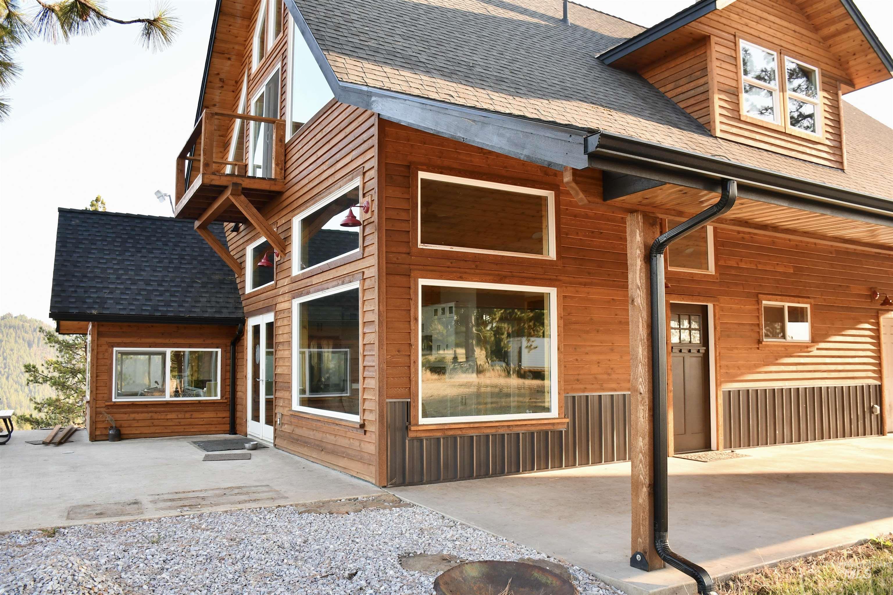 929 Mt. Idaho Grade Rd, Grangeville, Idaho 83530, 4 Bedrooms, 2 Bathrooms, Residential For Sale, Price $839,000, 98961614
