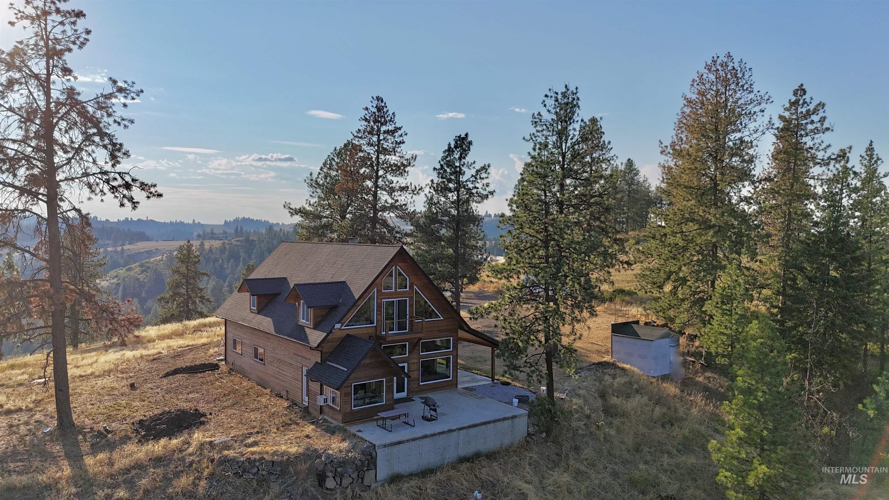 929 Mt. Idaho Grade Rd, Grangeville, Idaho 83530, 4 Bedrooms, 2 Bathrooms, Residential For Sale, Price $885,000, 98961614