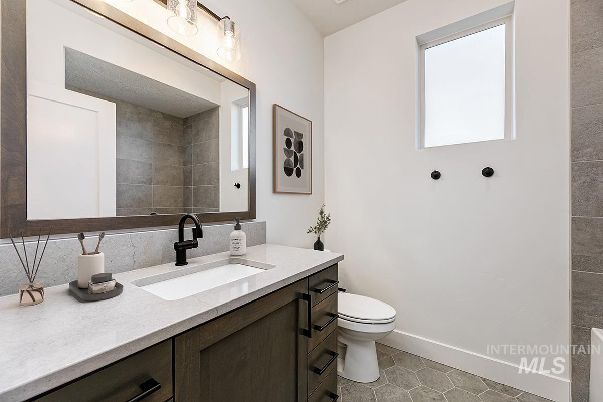 7012 S Palatino Ave., Meridian, Idaho 83642, 4 Bedrooms, 3 Bathrooms, Residential For Sale, Price $714,800,MLS 98961623