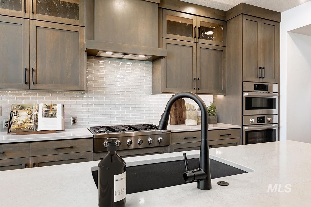 7012 S Palatino Ave., Meridian, Idaho 83642, 4 Bedrooms, 3 Bathrooms, Residential For Sale, Price $714,800,MLS 98961623