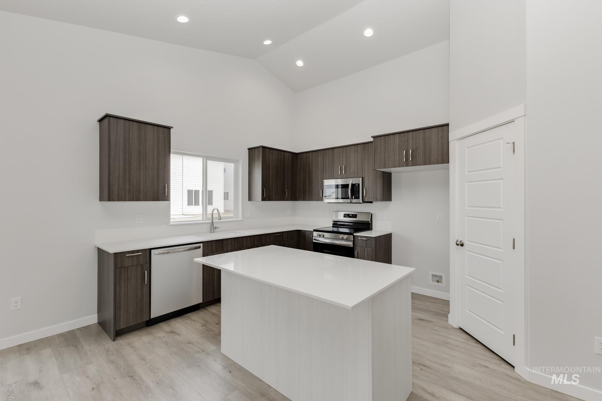 6290 W Karpathos St, Meridian, Idaho 83646, 4 Bedrooms, 2 Bathrooms, Residential For Sale, Price $462,990,MLS 98961639