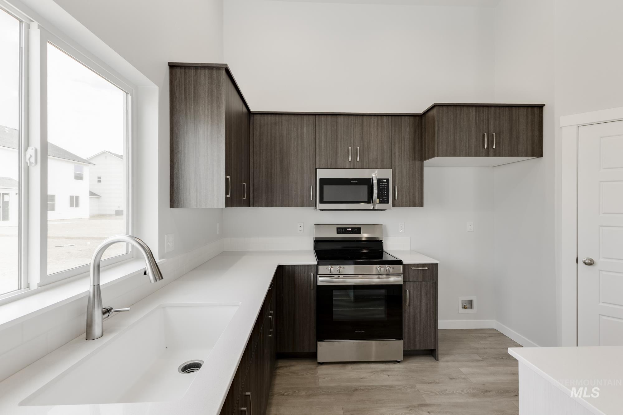 6290 W Karpathos St, Meridian, Idaho 83646, 4 Bedrooms, 2 Bathrooms, Residential For Sale, Price $462,990,MLS 98961639