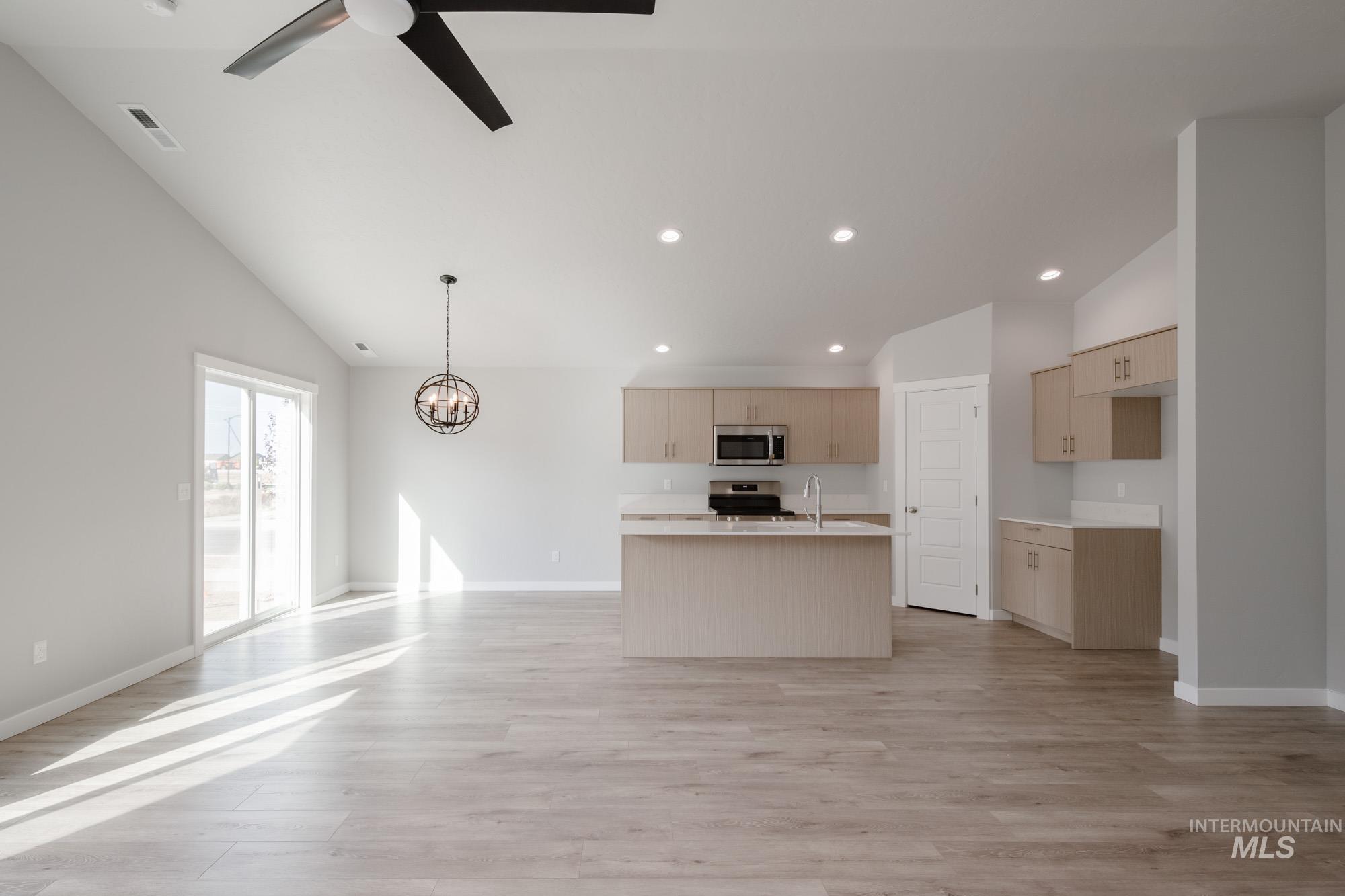 6315 W Karpathos St, Meridian, Idaho 83646, 3 Bedrooms, 2 Bathrooms, Residential For Sale, Price $452,990,MLS 98961640