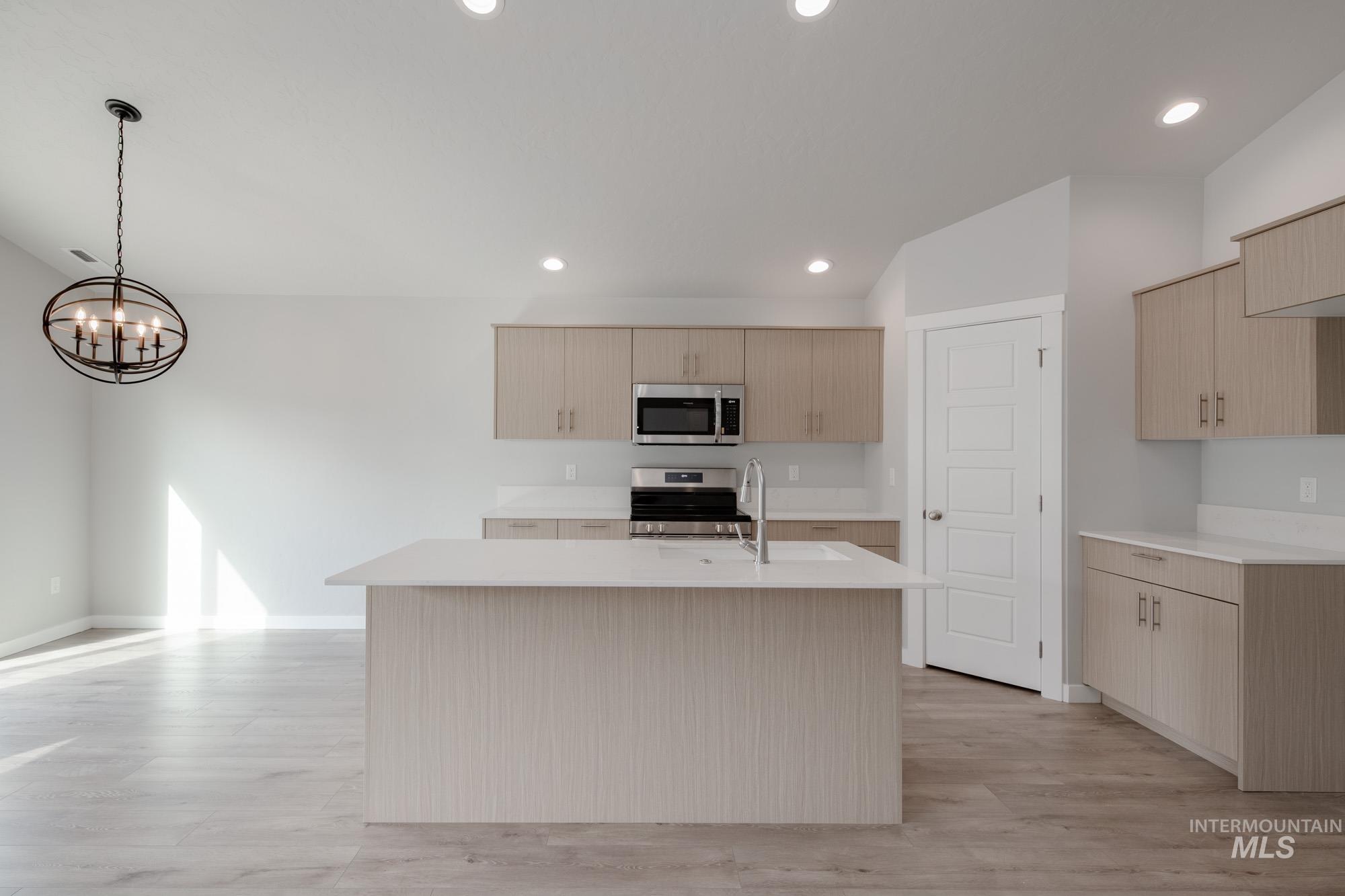 6315 W Karpathos St, Meridian, Idaho 83646, 3 Bedrooms, 2 Bathrooms, Residential For Sale, Price $452,990,MLS 98961640