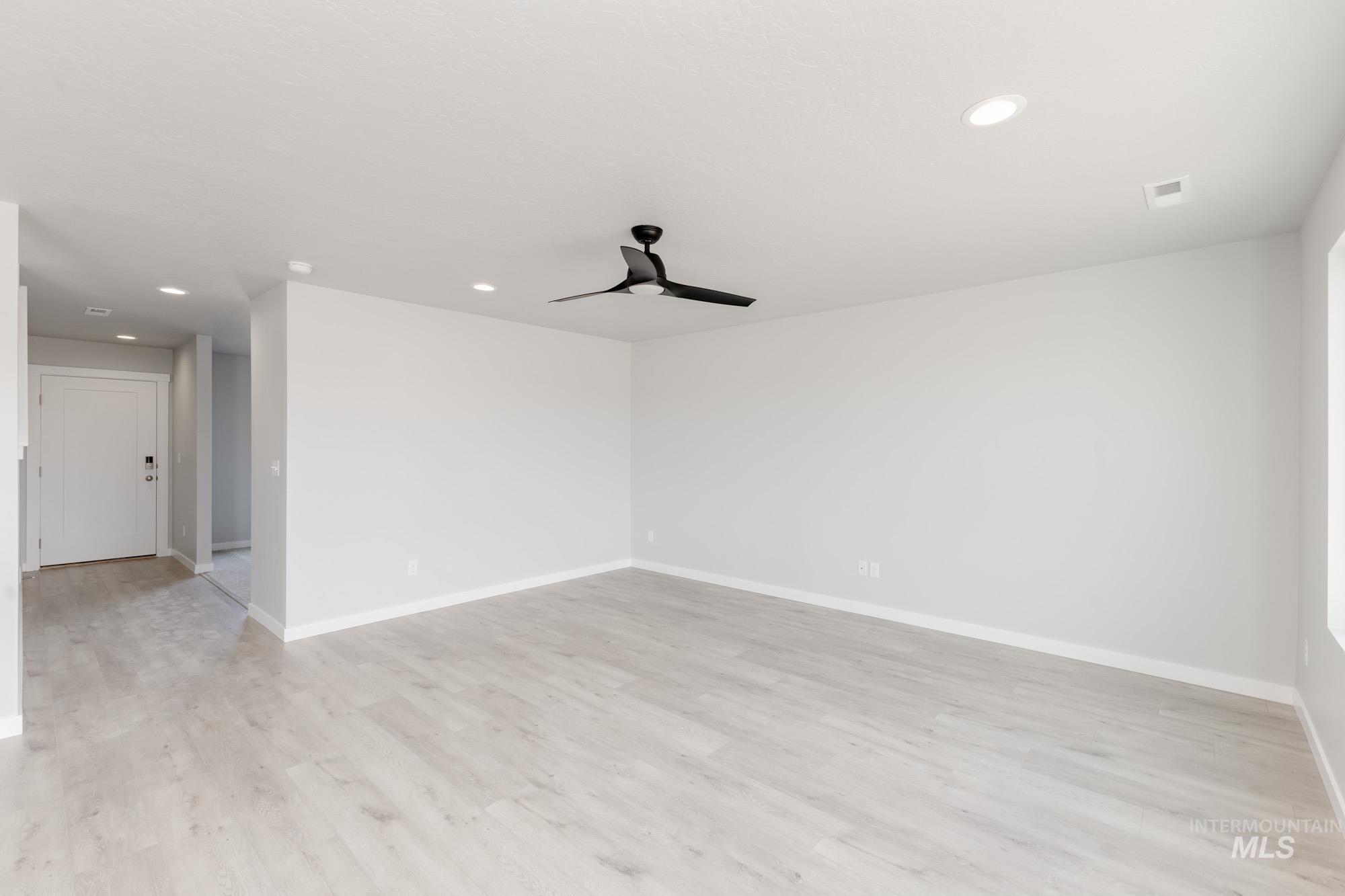 18161 N Lion Head Ave, Nampa, Idaho 83687, 4 Bedrooms, 2.5 Bathrooms, Residential For Sale, Price $455,990,MLS 98961646