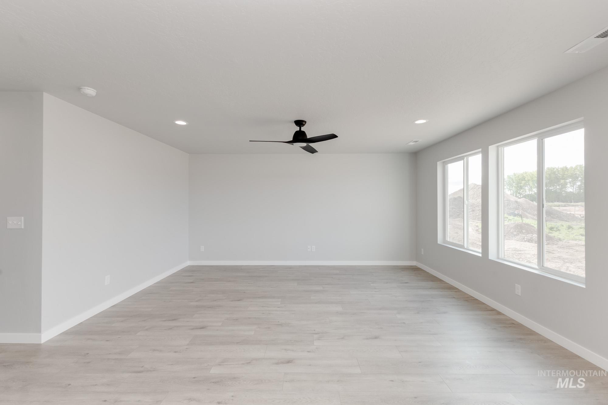 18161 N Lion Head Ave, Nampa, Idaho 83687, 4 Bedrooms, 2.5 Bathrooms, Residential For Sale, Price $455,990,MLS 98961646